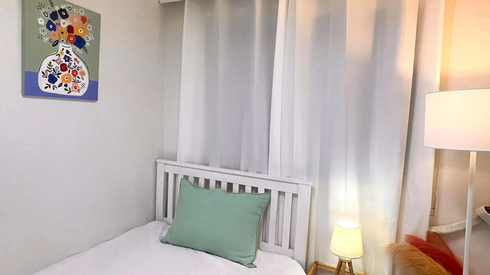Daire Hongdae Oyo Stay, Free Luggage Keeping, Hongdae Station Green Line And Airport Train Seul